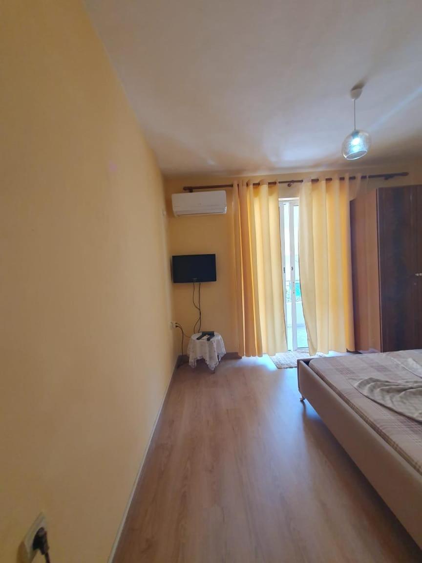 Mona'S Apartments Саранда Номер фото